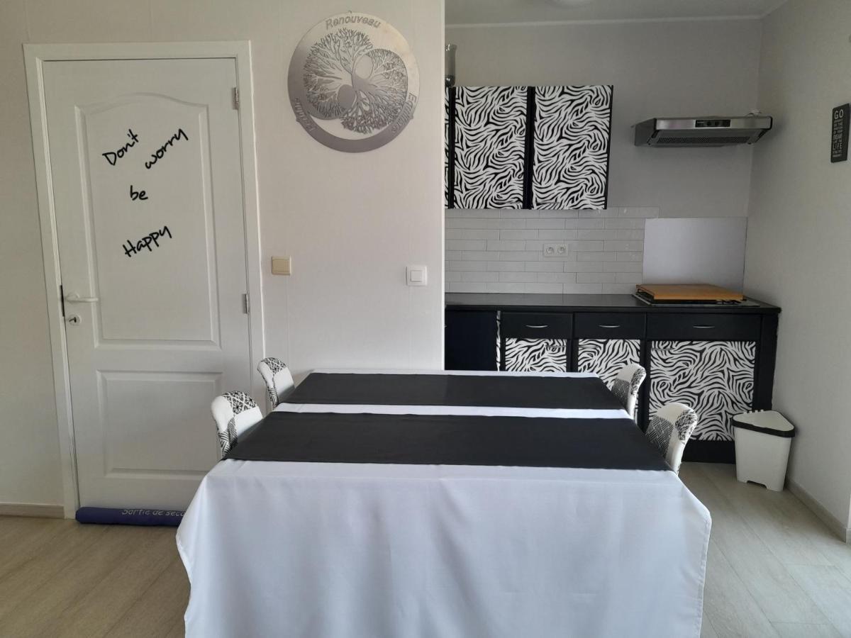 Plumes Et Zen Appartamento Seraing Esterno foto